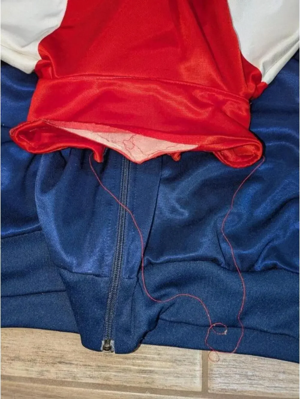 NIKE 90s track jacket Sz XL Run DMC Hip Hop.  Thread Undone Around Collar. READ!